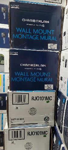 BRAND NEW CHAMBERLAIN SMART WALL-MOUNT GARAGE DOOR OPENER