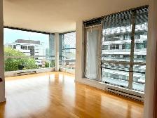 $2700 for 2  beds 1 bath Available Jun 1,2025 downtown Victoria