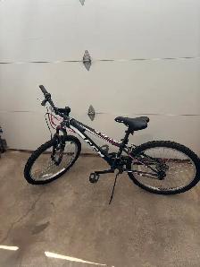 CCM Hardtail Mountain Bike 24'