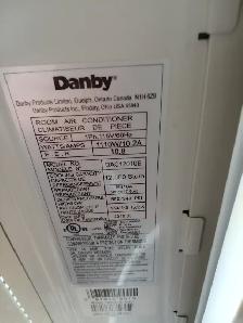 12000 BTU Air Conditioner -Good working, and clean.