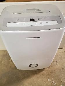Déshumidificateur Frigidaire 50 pinte sur roulettes