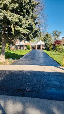 DRIVEWAY SEALING