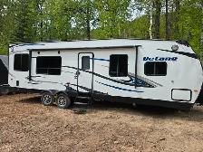 2016 Jayco Octane T31B - Toy Hauler - Onboard Onan Generator