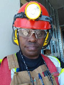 Carpenter helper looking for a job