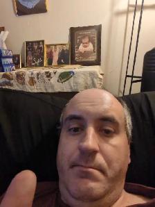 mover. looking for work. help people move.