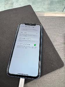 Unlocked iPhone 13 White (128GB)