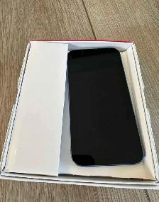 Unlocked iPhone 13 Black (128GB)