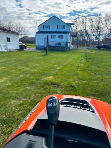 Lawns cut and whipper sniping glacé bay and area