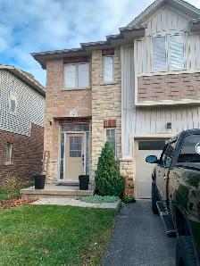 3 BR Town house for rent in Grimsby
