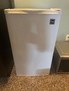 RCA Mini Fridge