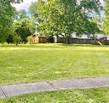 Grass Cutting (offering services in the town of Bothwell)