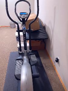 Infiniti Elliptical Exercise Machine