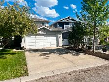 Stunning 5-Bedroom Family Home in Riverbend, Calgary!