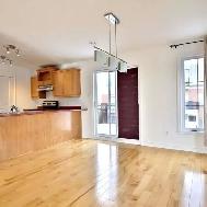 Duplex Condo in Brossard – 2 Bed   2 Bathroom   2 Parking!