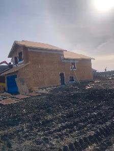 Vinyl siding installer and Roofer needed