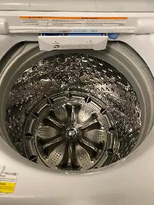 White LG Washer & Dryer Set
