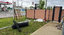Hourly Help required in Fort Errie for Fence installation