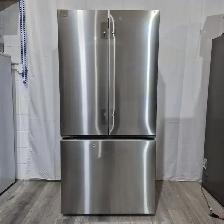 Scratch Dent Refrigerator LG stainless 33″ New
