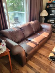 LEATHER COUCH
