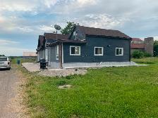 Farmhouse for Rent at Chippewa Rd E, Mount Hope Hamilton