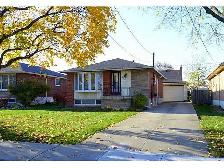 3-bedroom bungalow main floor with big garage for rent