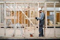 ISO: EXPERIENCED FRAMERS/CARPENTERS START TODAY