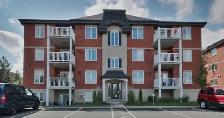 Brossard 1075pc beau condo 4 1/2  construite en 2012 avec balcon