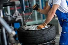 TIRE AND LUBE TECHNICIAN