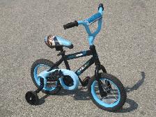 OUTGROWN BOY'S 12' MOVELO RUSH WITH TRAINING WHEELS BIKE!