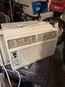 Danby Air Conditioner 8000BTU