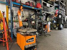 experienced Mechanic or Licensed mechanic needed