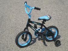 OUTGROWN BOY'S 12' MOVELO RUSH WITH TRAINING WHEELS BIKE!