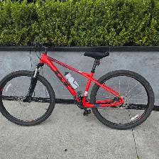 GT avalanche Pro mountain bike  L frame  29