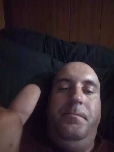 mover. looking for work. help people move.