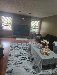 3 bedrooms main floor (Templeson Road Ne) Calgary