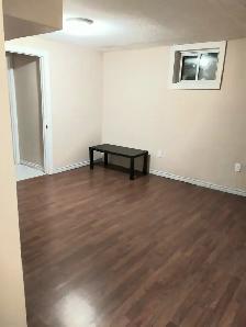 Room for Rent in ANCASTER at Golf Links Road &Meadowlands