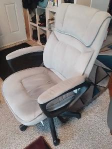 Office chair, grey fabric on casters, High back, comfortable