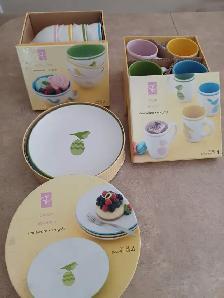 ''New'' Never Used Cups and Plates