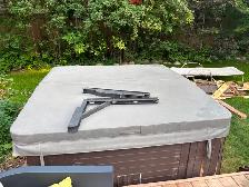 Hot Tub Parts - Cover, Pump, 30  feet of 240V Armour clad cable