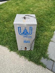 Old Little Chef electric smoker