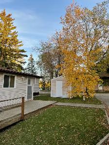 Lee River Waterfront Cottage