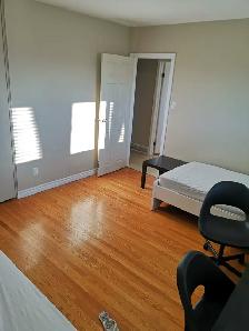 Fully furnished 2 shared bedroom for girls- 4 spots available