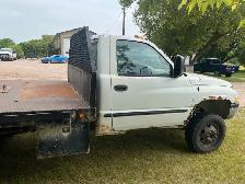 2001 Dodge 3500 flat deck dually diesel 2x4