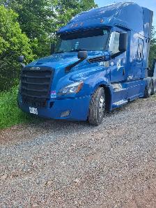 Professional Dry Van Driver
