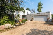 131 College Avenue, Kleefeld