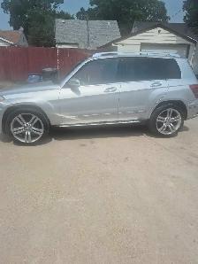 2010 Mercedes Benz glk- Mint Condition  117,000 original k's