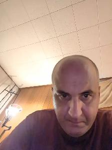 mover. looking for work. help people move.