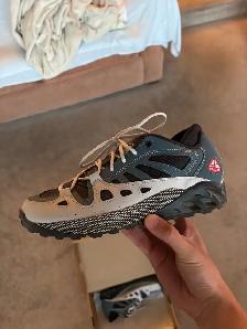 ACG Nike Exploraid Size 9