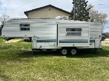 1995 Prowler 5th Wheel Camper