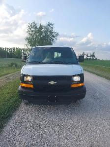 2008 Chevy Express Van